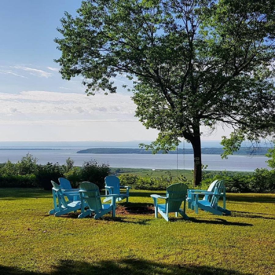 Les Chalets Sur Le Cap Saint Joachim Екстериор снимка