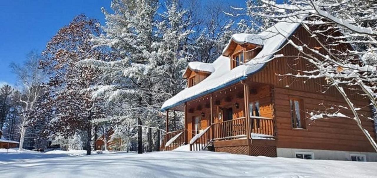 Les Chalets Sur Le Cap Saint Joachim Екстериор снимка